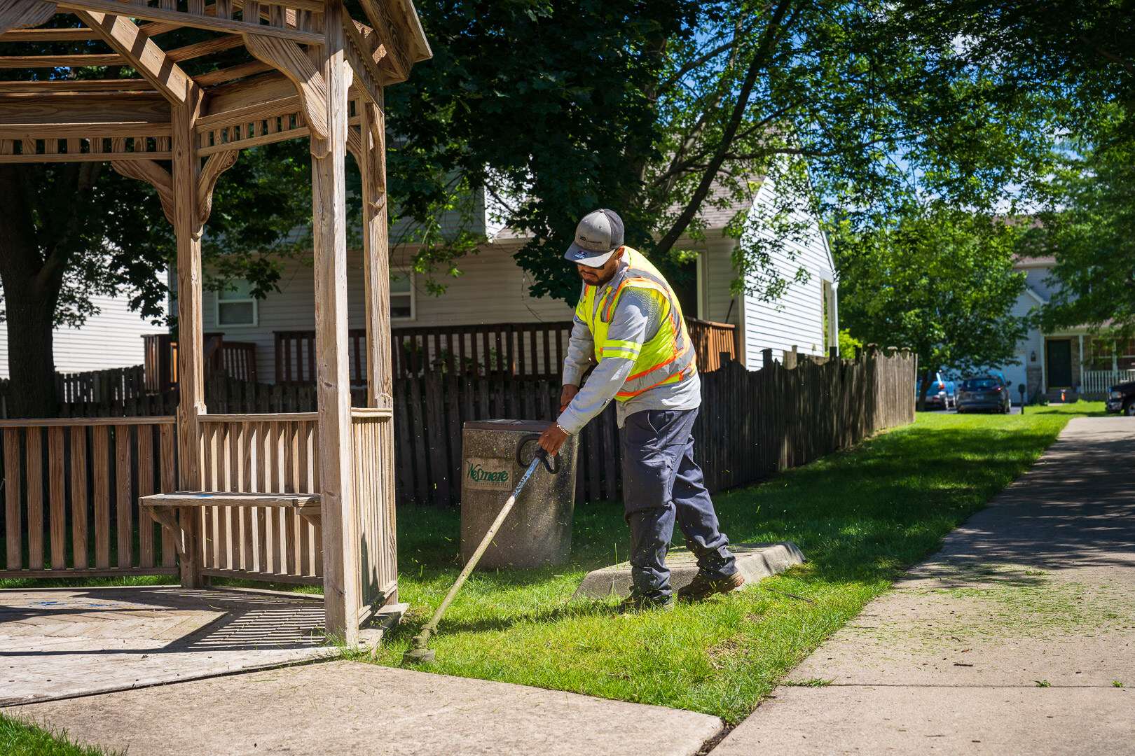 commercial maintenance hoa trimming lawn gazebo