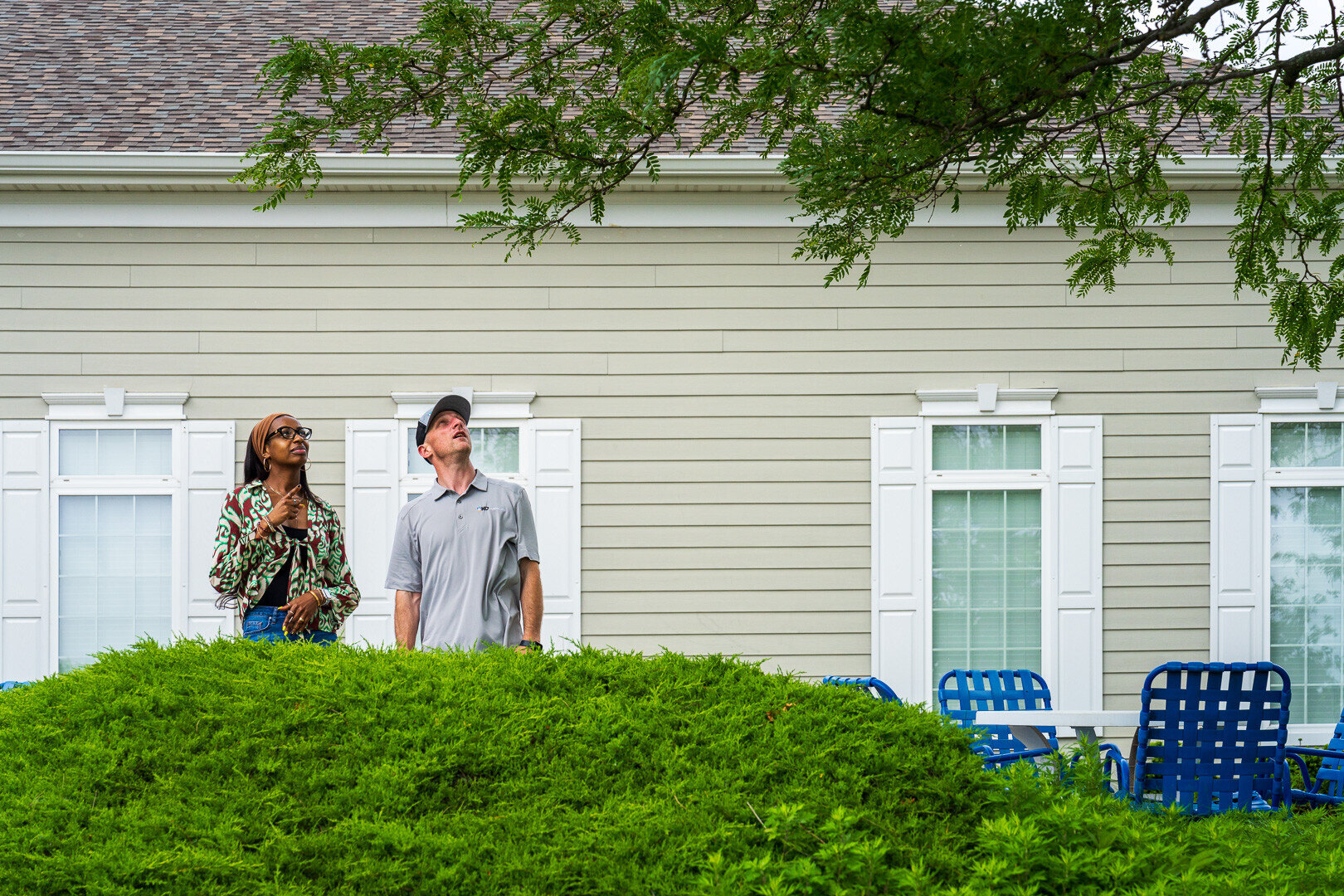 commercial HOA account manager and property manager customer reviewing inspecting a property 2529