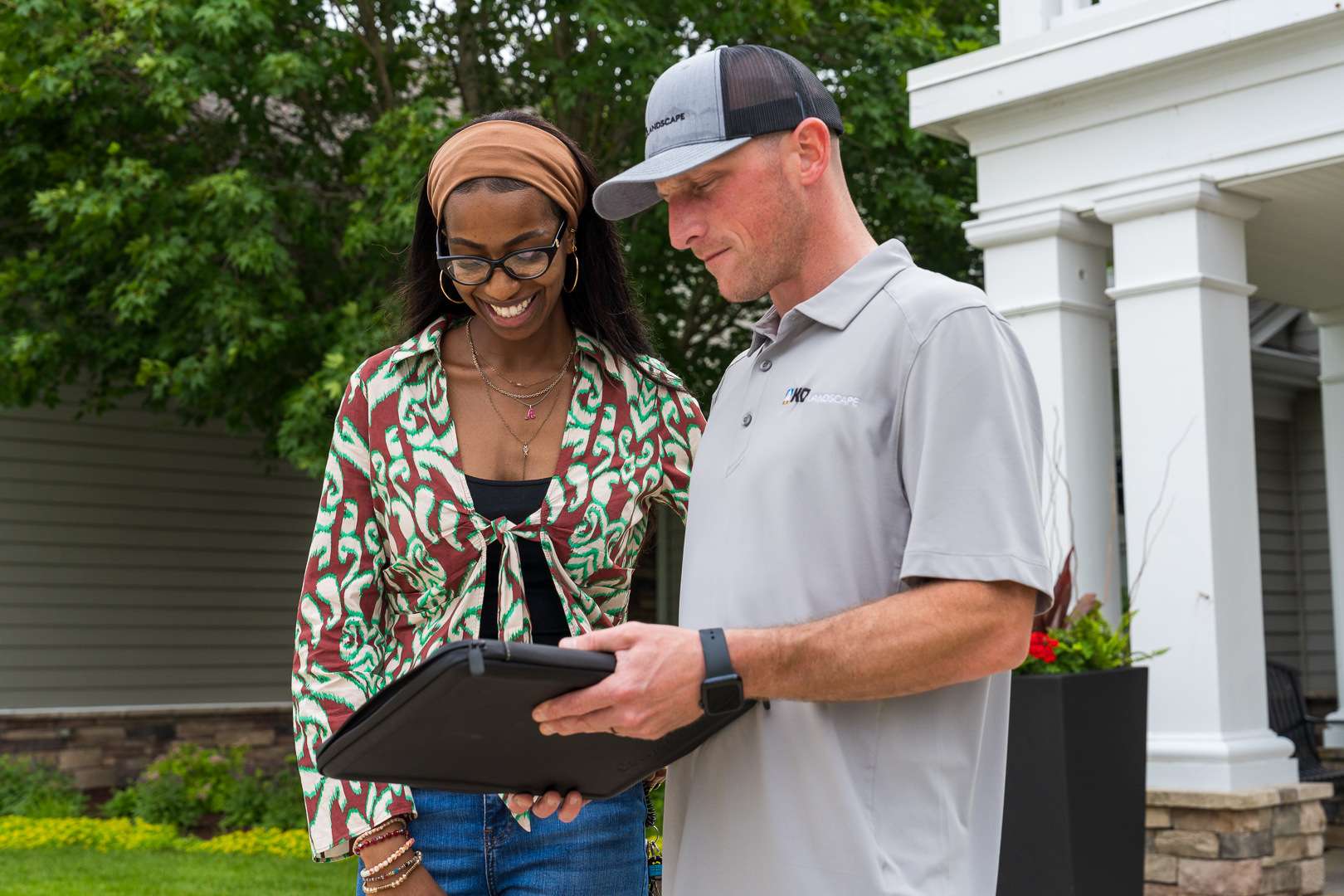 Annual vs. Multi-Year Landscape Contracts: Which Makes More Sense?
