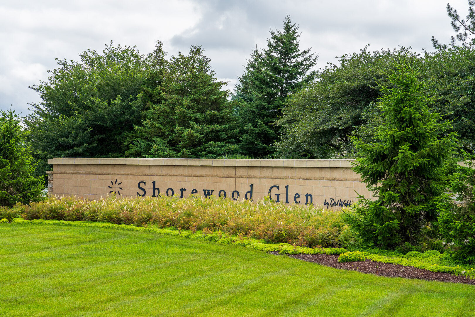 Solving Landscape Maintenance in Greater Chicago: Shorewood Glen HOA Case Study